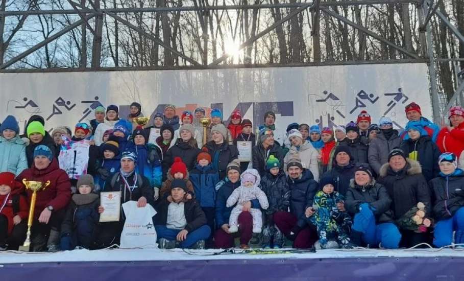 В соревнованиях по лыжным гонкам в Задонском районе, ельчанин завоевал 2 место