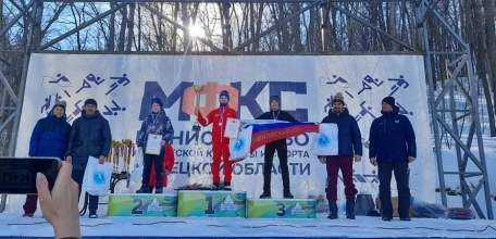 В соревнованиях по лыжным гонкам в Задонском районе, ельчанин завоевал 2 место