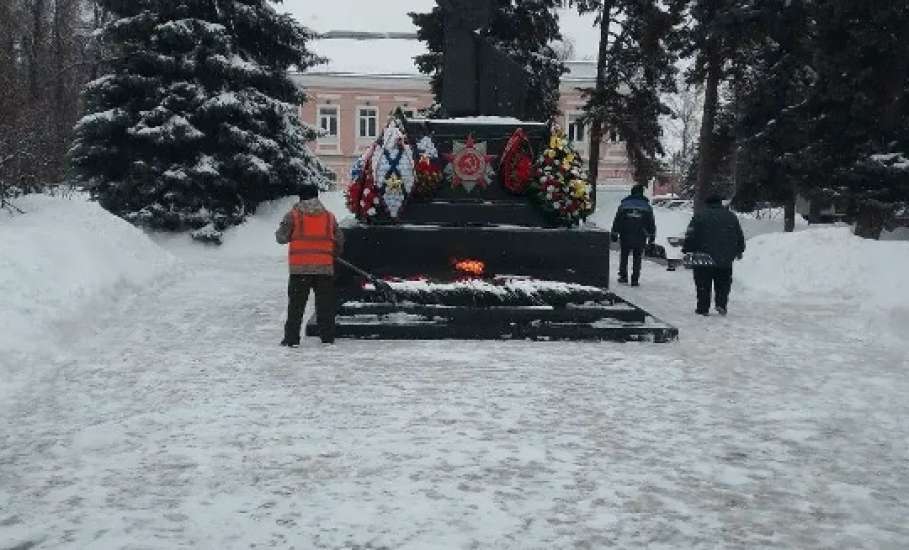 МБУ &laquo;Благоустройство&raquo; продолжают расчистку и вывоз снега на улицах города
