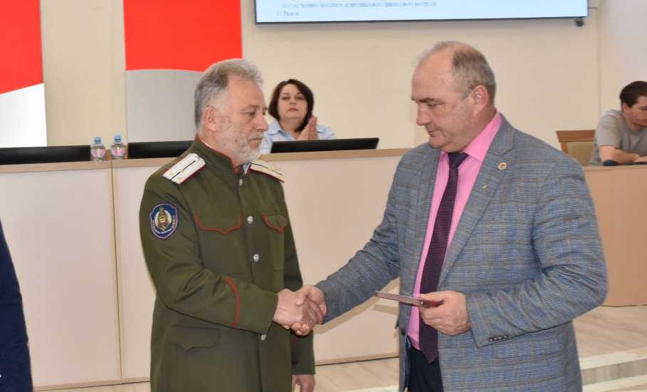 VI сессия Совета депутатов Елецкого муниципального округа I созыва состоялась в зале заседаний администрации Елецкого муниципального округа.