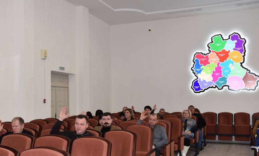 VI сессия Совета депутатов Елецкого муниципального округа I созыва состоялась в зале заседаний администрации Елецкого муниципального округа.