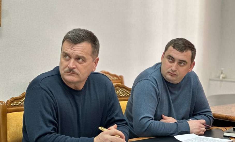 В администрации Ельца рассмотрели ситуацию с дорожными знаками в городе