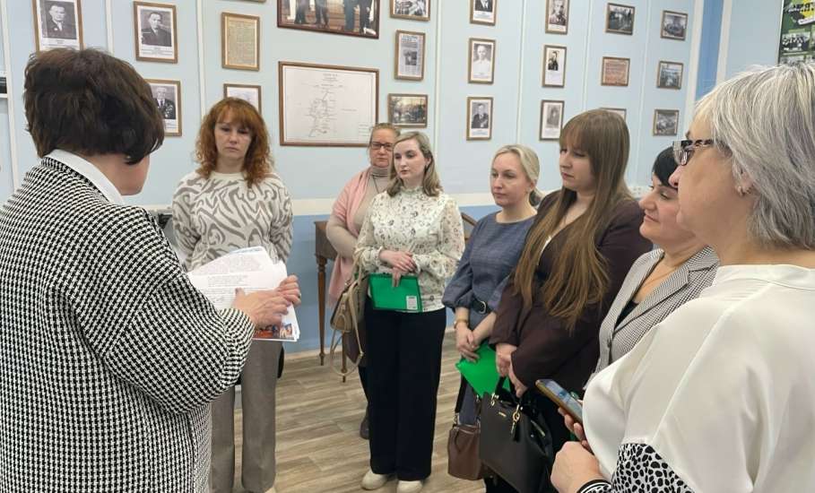 В гимназии №97 Ельца прошёл важный семинар