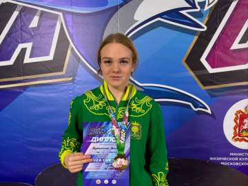 Инструктор по плаванию ФОК &laquo;Виктория&raquo; Виктория Перепечина вернулась с победой с престижных соревнований