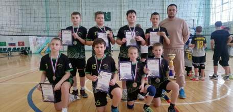 Ельчане успешно выступили на соревнованиях по волейболу в Тульской области