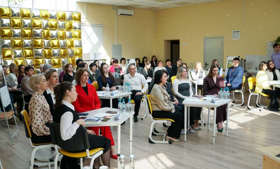 В конкурсе &laquo;Учитель года Липецкой области&raquo; участвует учитель из школы №10