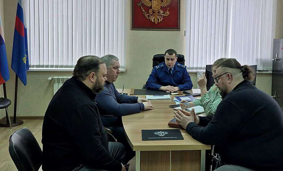 Прокуратура Ельца добивается исполнения требований законодательства в сфере охраны окружающей среды при сборе и накоплении отходов производства и потребления