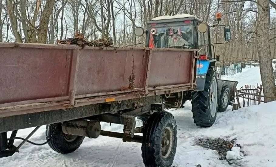 Сотрудники МУП &laquo;Елец-Сервис&raquo; продолжают работы по благоустройству города