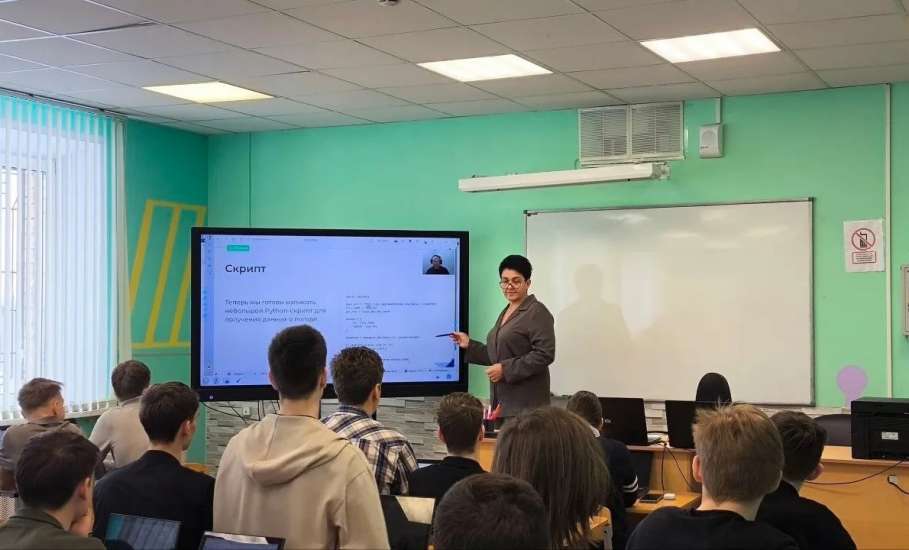 На базе МАОУ &laquo;СШ № 12 им. Героя Российской Федерации В. А. Дорохина&raquo; функционирует площадка &laquo;Код будущего&raquo;