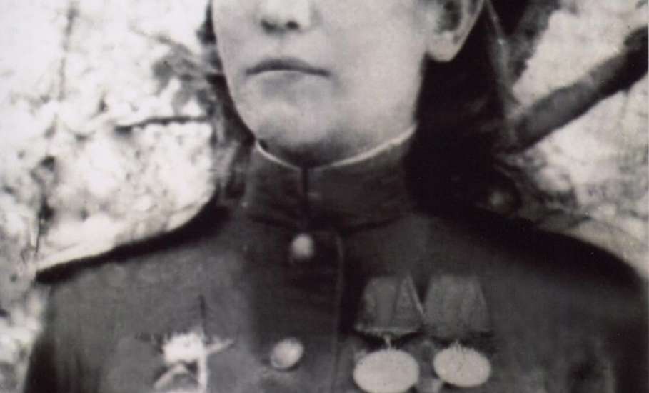 В преддверии Международного женского дня Управление ЗАГС и архива продолжает Вас знакомить с жительницами города Ельца