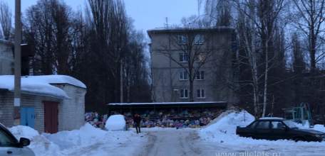 Игорь Артамонов: &laquo;Сегодня ночью в Ельце БПЛА упал рядом с многоквартирным жилым домом&raquo;