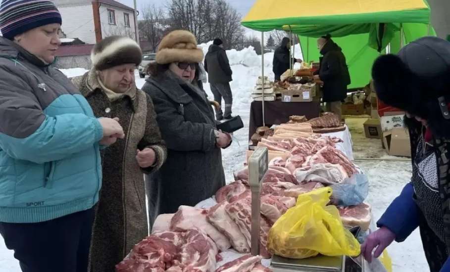 Сегодня, 7 марта, в посёлке Солидарность прошла универсальная ярмарка
