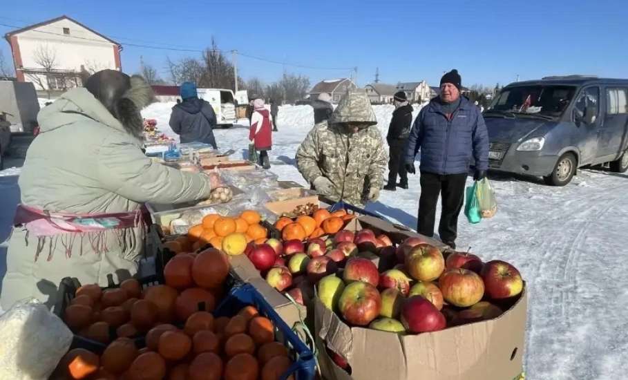 Сегодня, 7 марта, в посёлке Солидарность прошла универсальная ярмарка