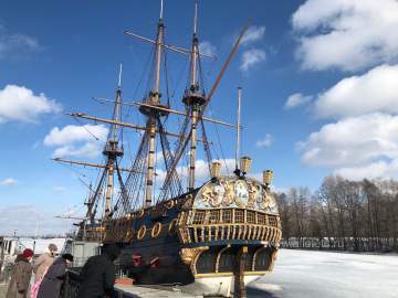 Уважаемые ельчане! Хотели бы вы видеть на набережной Сосны корабль?