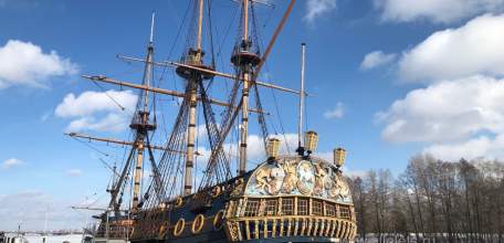 Уважаемые ельчане! Хотели бы вы видеть на набережной Сосны корабль?