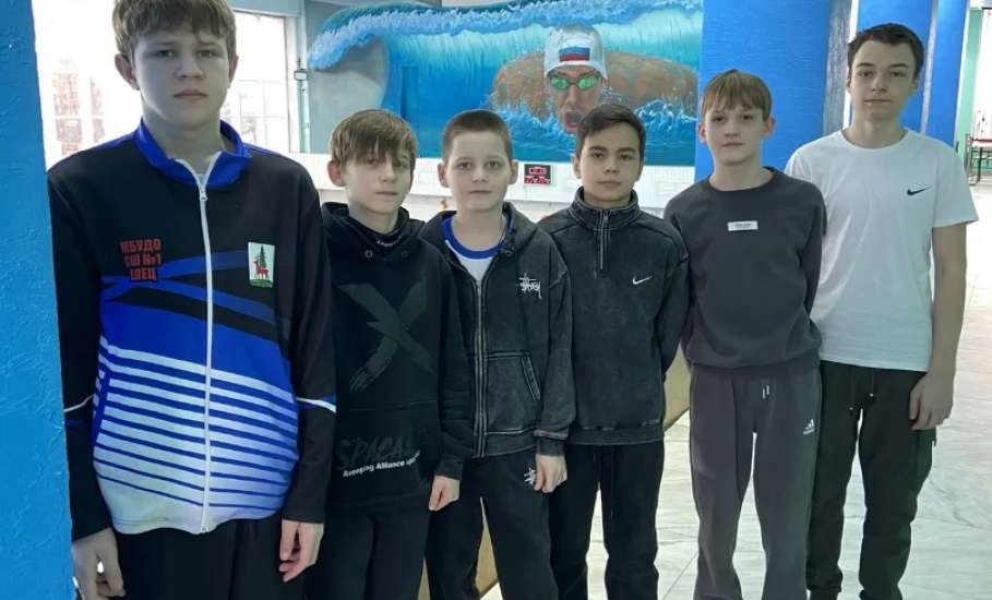 Елецкие пловцы приехали с соревнований по плаванию