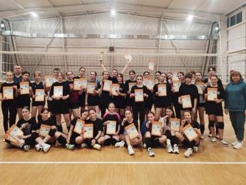 В Ельце прошло первенство по волейболу среди девушек до 18 лет