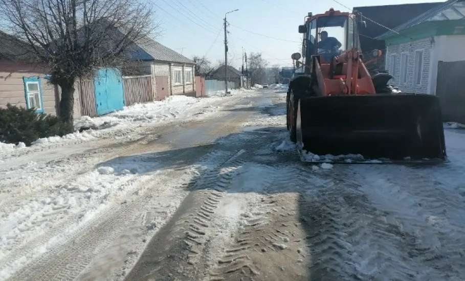 МБУ &laquo;Благоустройство&raquo; продолжает расчистку и вывоз снега на улицах города
