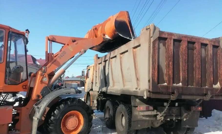 МБУ &laquo;Благоустройство&raquo; продолжает расчистку и вывоз снега на улицах города