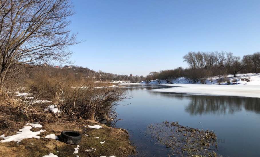 Вода на реке Сосна не поднялась вообще