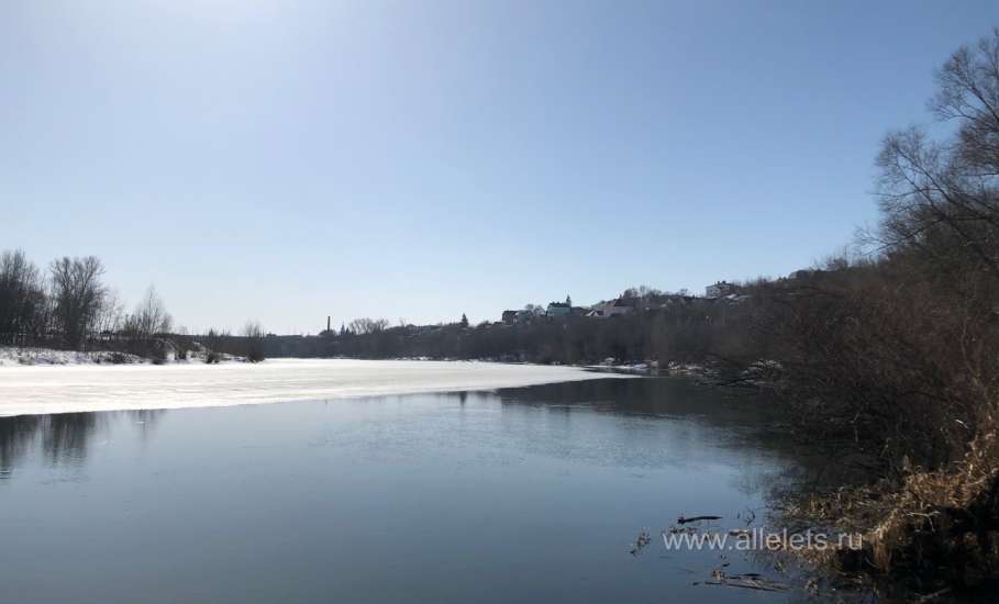 Вода на реке Сосна не поднялась вообще