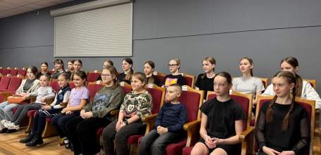 В ДК Железнодорожников была проведена беседа по гармонизации и профилактике межнациональных и межконфессиональных конфликтов &laquo;ДИАЛОГ КУЛЬТУР&raquo;