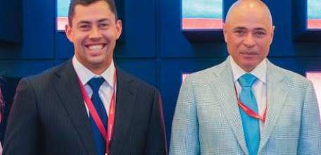 Владимир Сериков - &laquo;Сегодня День рождения отмечает губернатор нашего региона Игорь Георгиевич Артамонов. От всей души поздравляю.&raquo;