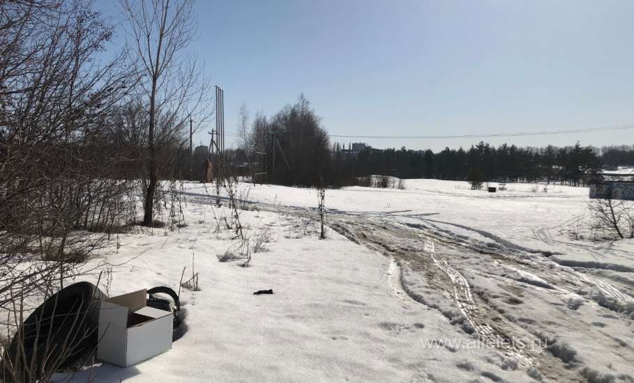 Посылка &laquo;Защитникам отечества от губернатора Тульской области&raquo; оказалась выброшенной в Ельце у трассы!