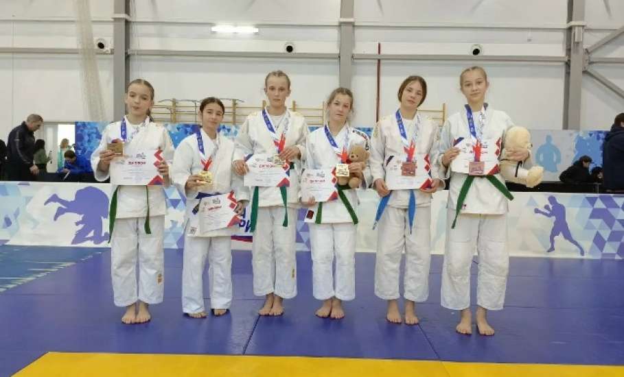 Спортсменки спортшколы &laquo;Локомотив&raquo; поучаствовали в соревнованиях по дзюдо в с.Ямное