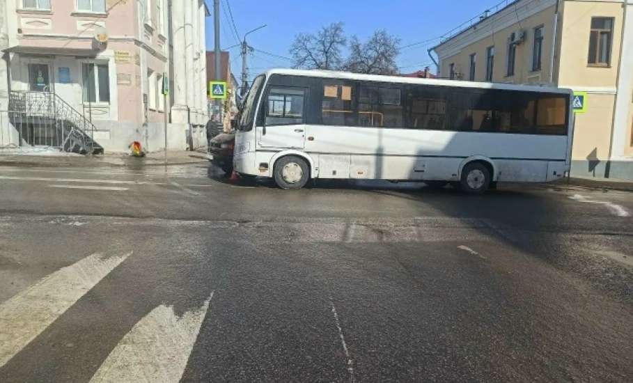 Одни ДТП в городе Ельце!