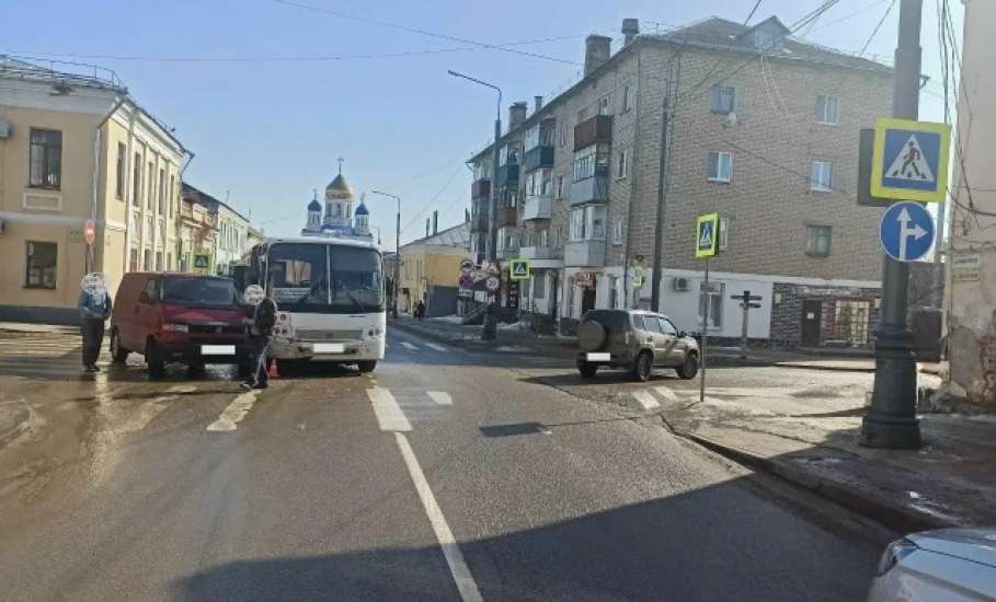 Одни ДТП в городе Ельце!