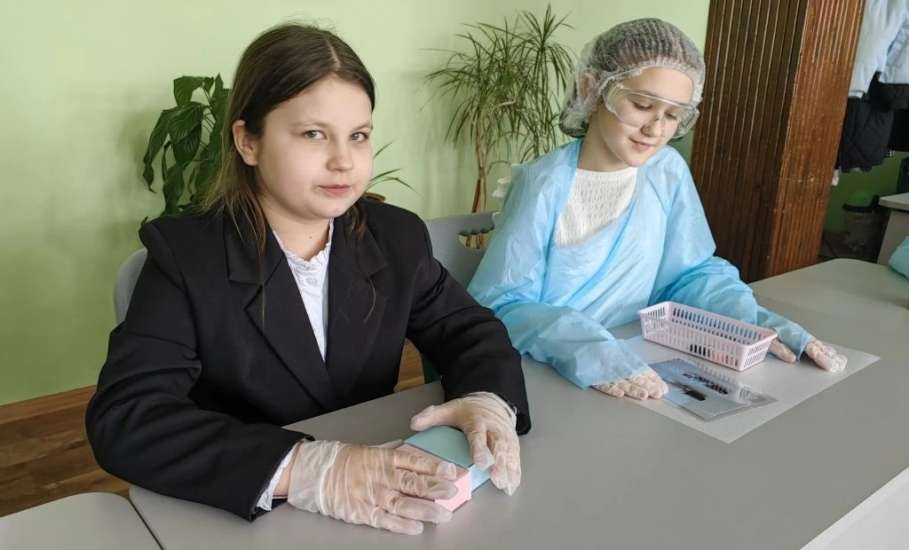 18 марта в МБОУ &laquo;СШ №10 с УИОП&raquo; состоялась деловая игра в формате &laquo;фабрика процессов&raquo;