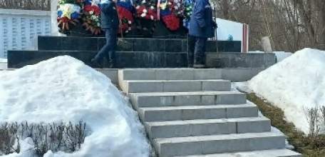 Сотрудники МУП &laquo;Елец-Сервис&raquo; продолжают работы по благоустройству города