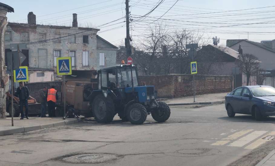 Нужно ли в Ельце тратить ресурсы на пресловутый &laquo;ямочный ремонт&raquo;?