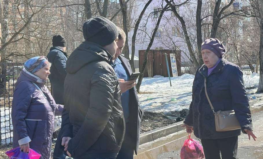 Весна &mdash; время перемен и обновлений. Однако, к сожалению, это пока не касается мусорных площадок нашего города: одни содержатся в чистоте, другие регулярно переполняются