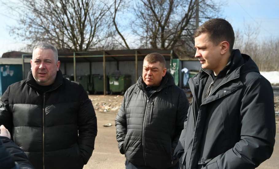 Весна &mdash; время перемен и обновлений. Однако, к сожалению, это пока не касается мусорных площадок нашего города: одни содержатся в чистоте, другие регулярно переполняются