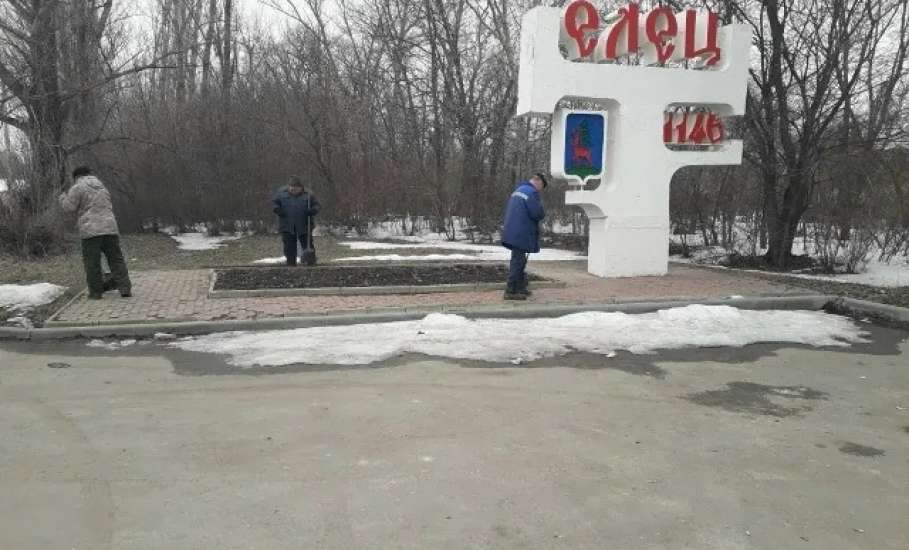 Въездные знаки в город Елец приведены в порядок после зимы