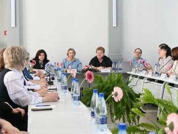 Сегодня в актовом зале Детско-юношеского центра прошла традиционная итоговая коллегия управления образования