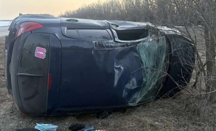 В Елецком районе пострадала девушка &ndash; водитель перевернувшейся иномарки!