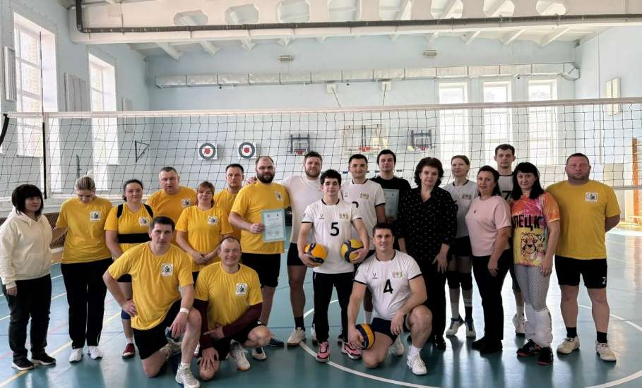 Завершились зональные соревнования по волейболу областной Спартакиады работников организаций сферы образования Липецкой области