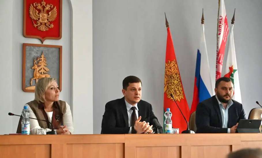 В администрации Ельца прошла встреча с представителями бизнеса