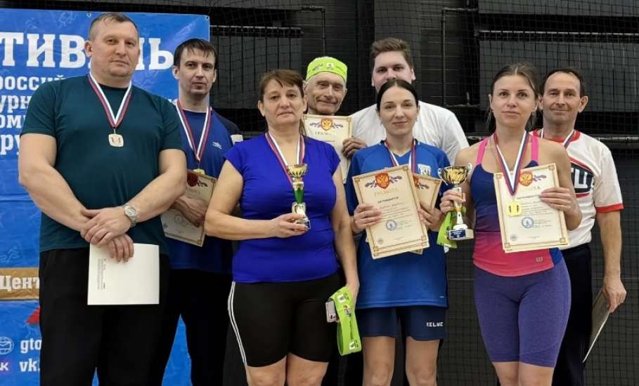 27 марта во Дворце спорта имени Александра Петрова состоялся фестиваль ВФСК ГТО среди трудовых коллективов