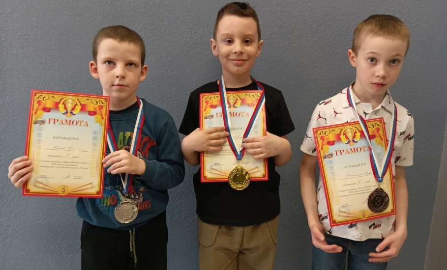 С 24 по 27 марта в шахматном классе Дворца спорта имени Александра Петрова состоялся 2 этап Открытого кубка МБУДО "Спортивная школа №1" 2026 года по шахматам