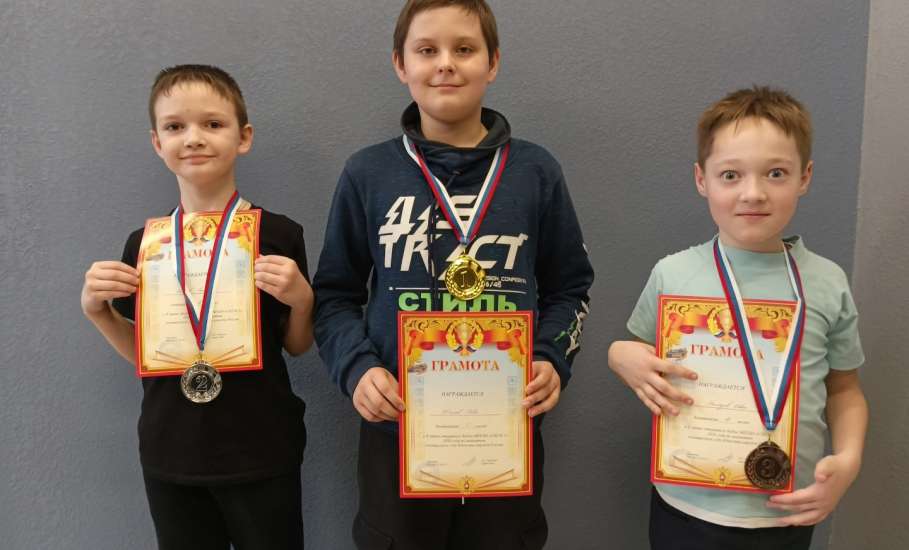 С 24 по 27 марта в шахматном классе Дворца спорта имени Александра Петрова состоялся 2 этап Открытого кубка МБУДО "Спортивная школа №1" 2026 года по шахматам