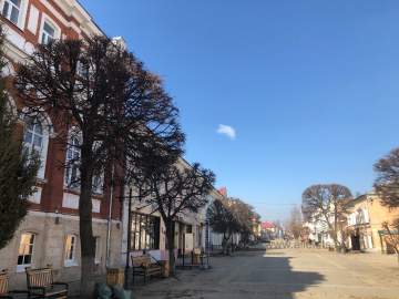 Улица Мира сегодня преобразилась