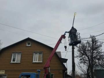 В Ельце продолжают восстанавливать уличное освещение