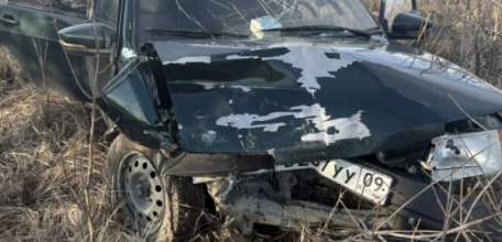 В Становлянском районе в столкновении с иномаркой пострадал водитель ВАЗа