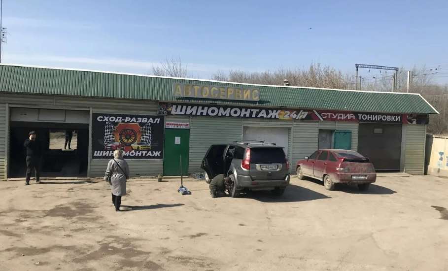 Рейд по соблюдению правил размещения наружной информации и благоустройства в Ельце