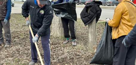В Ельце сегодня проходит субботник