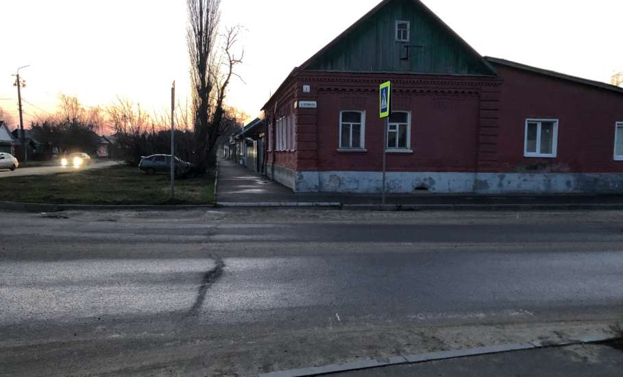 Почему в Ельце дорожная разметка сходит по весне?